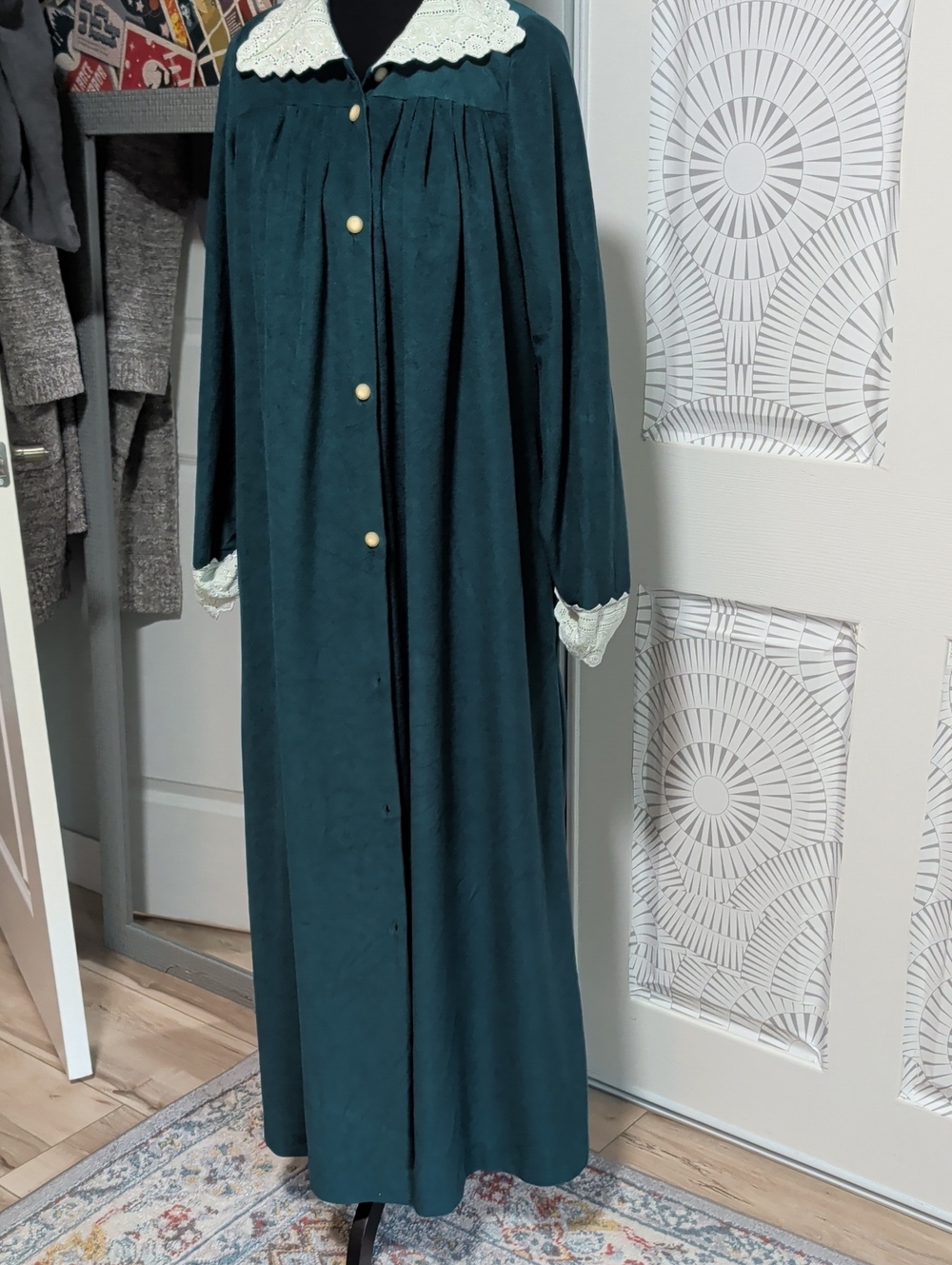 Vintage Gilligan O'Malley Dark Green Button Up Winter Robe With Pockets